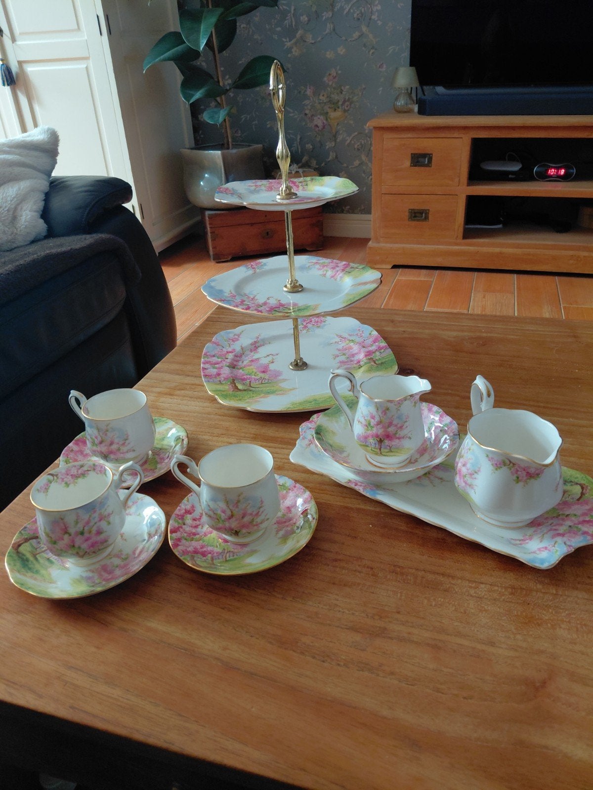 Royal Albert Blossom Time servies - zo goed als nieuw, Ophalen of Verzenden