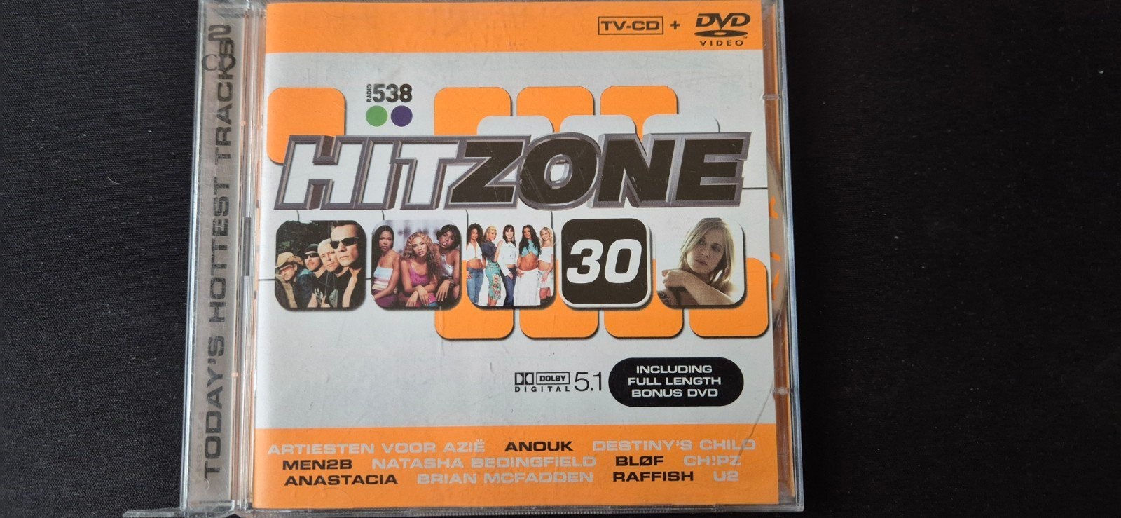 Hitzone 30 CD + DVD - Diverse artiesten, Cd's en Dvd's, Inclusief DVD, Pop, Ophalen of Verzenden, Zo goed als nieuw