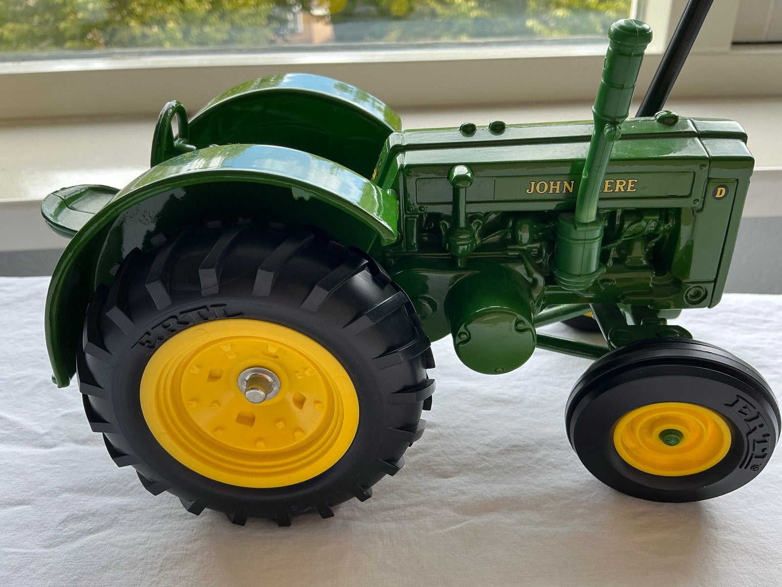 John Deere D Tractor Model - ERTL, Ophalen of Verzenden, Zo goed als nieuw