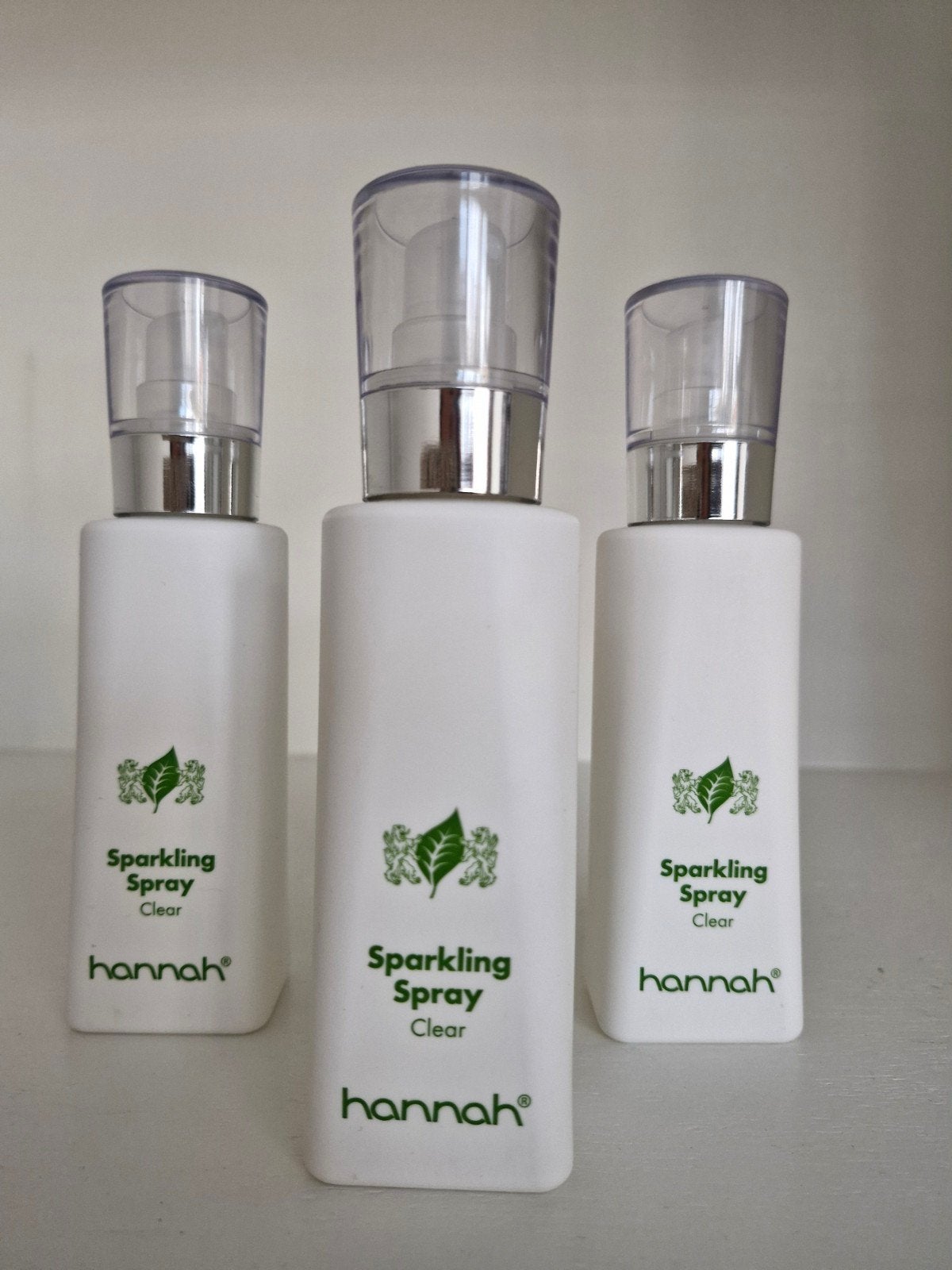 Hannah Sparkling Spray, Ophalen of Verzenden, Nieuw, Gehele gezicht