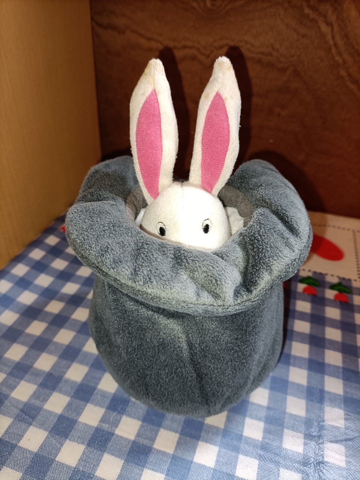 Ikea konijn in de hoed knuffel met liedje, Ophalen of Verzenden, Zo goed als nieuw, Konijn