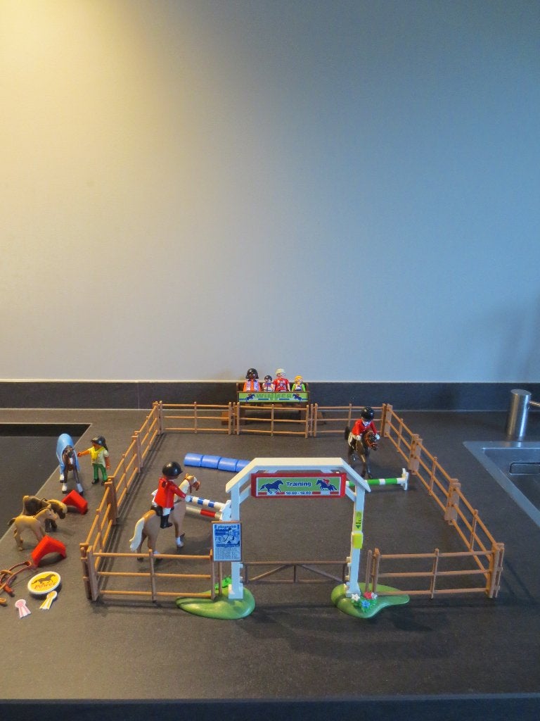 Playmobiel: Manege - Paardenbak - Wedstrijdbaan - Tribune., Ophalen of Verzenden, Zo goed als nieuw, Complete set, Overige typen