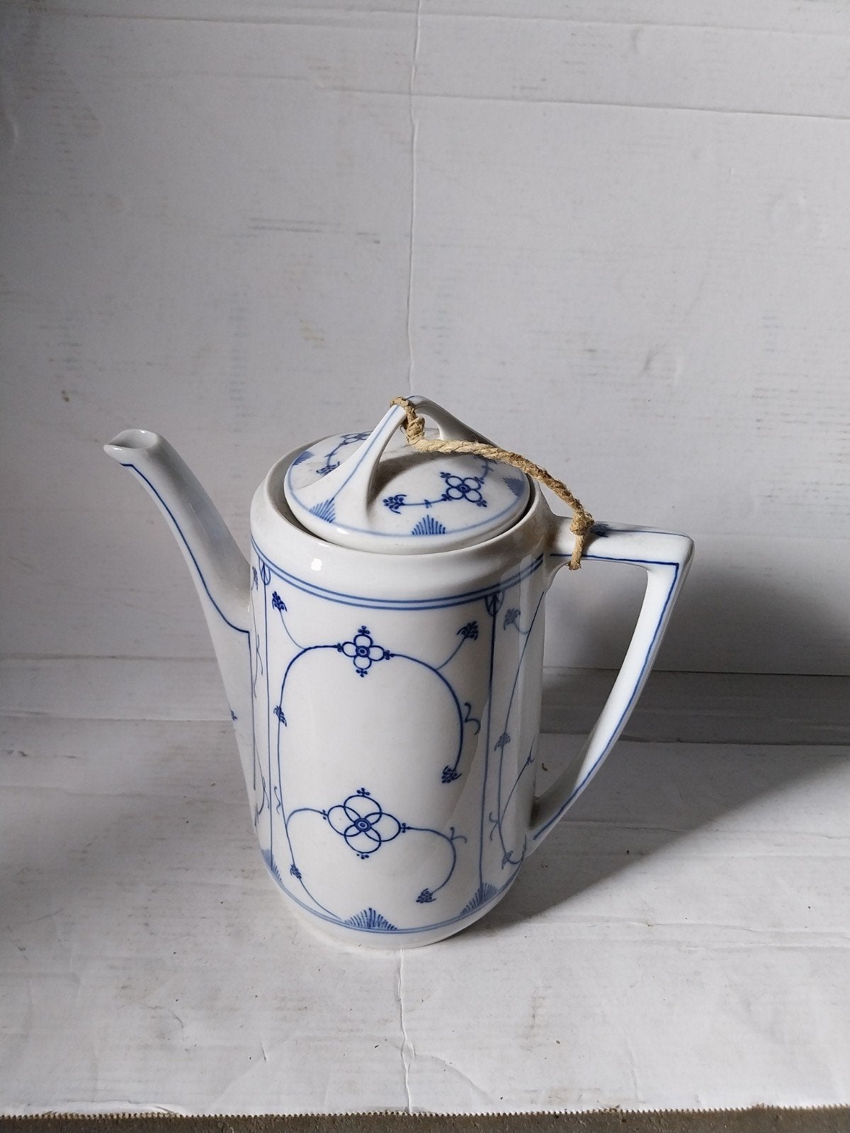 Antieke porseleinen theepot met Delfts blauw decor, Ophalen of Verzenden