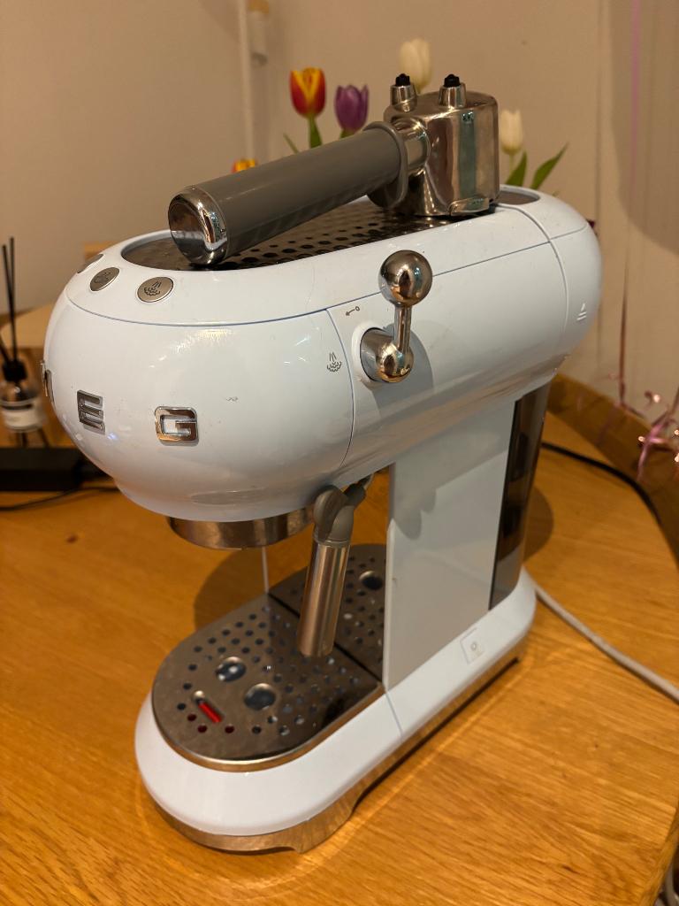Smeg espresso maker, Ophalen, Zo goed als nieuw, Espresso apparaat