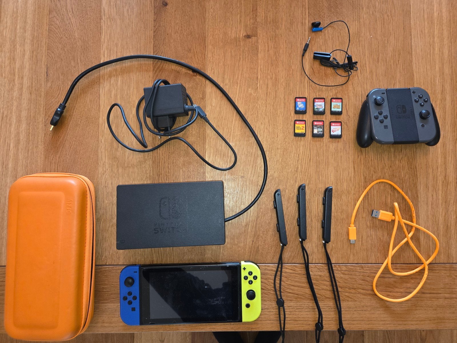 Nintendo Switch met 6 games en accessoires, Met games, Met 2 controllers, Ophalen of Verzenden, Zo goed als nieuw