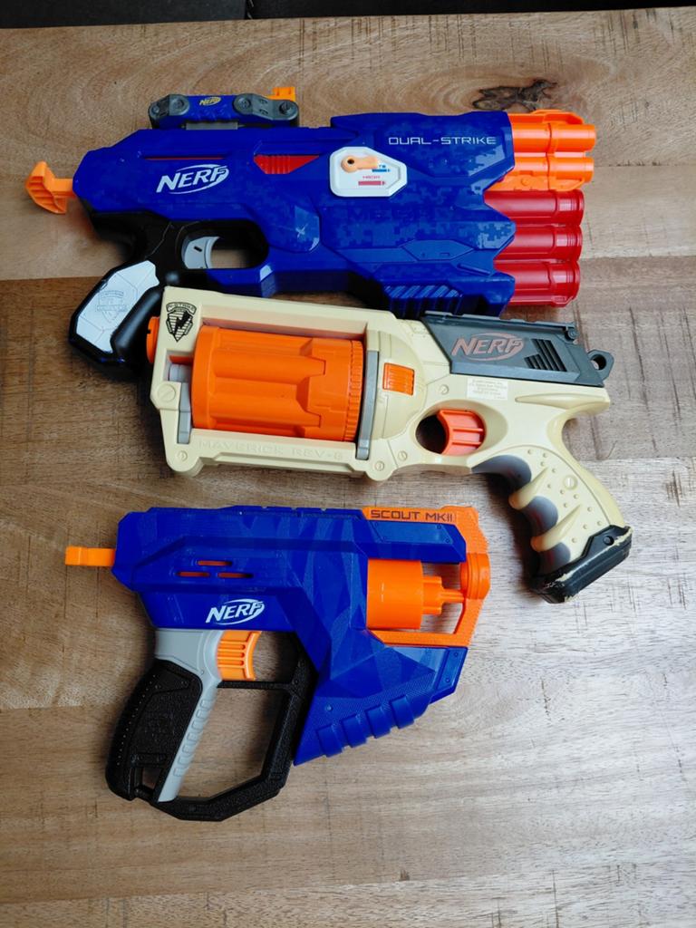 Nerf Blasters Set: Dual-Strike, Maverick Rev-6, Scout MKII, Ophalen, Gebruikt, Jongen of Meisje