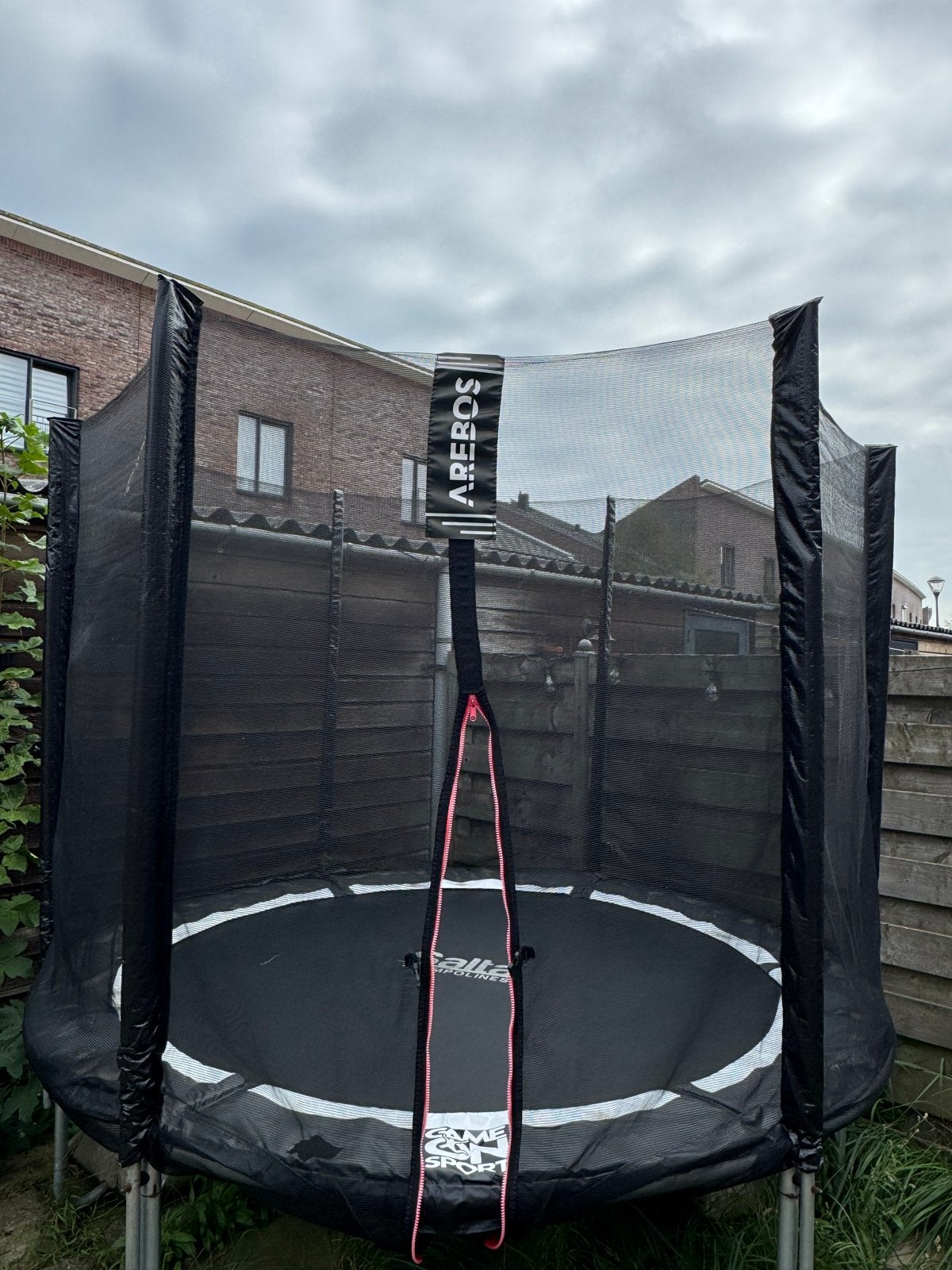 Salta Trampoline met veiligheidsnet - Zwart, Ophalen, Gebruikt