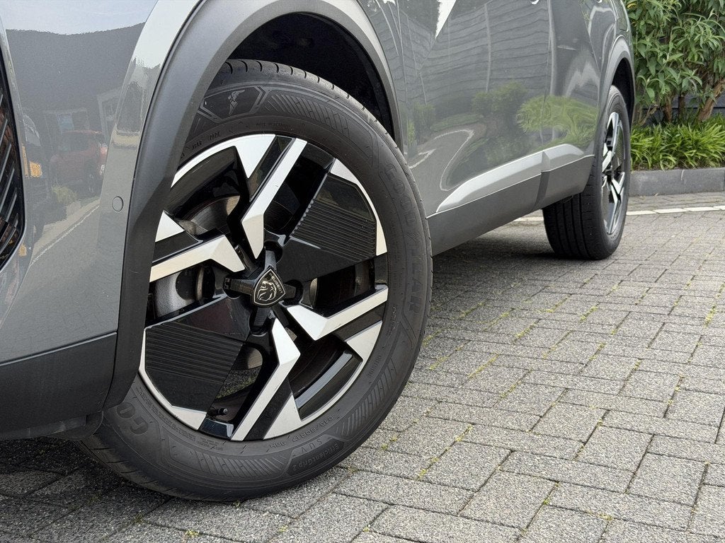 Peugeot 2008 GT 1.2 PureTech 130PK EAT8 Automaat Navigatie,, 12 maanden, Gebruikt, 1199 cc, 1200 kg