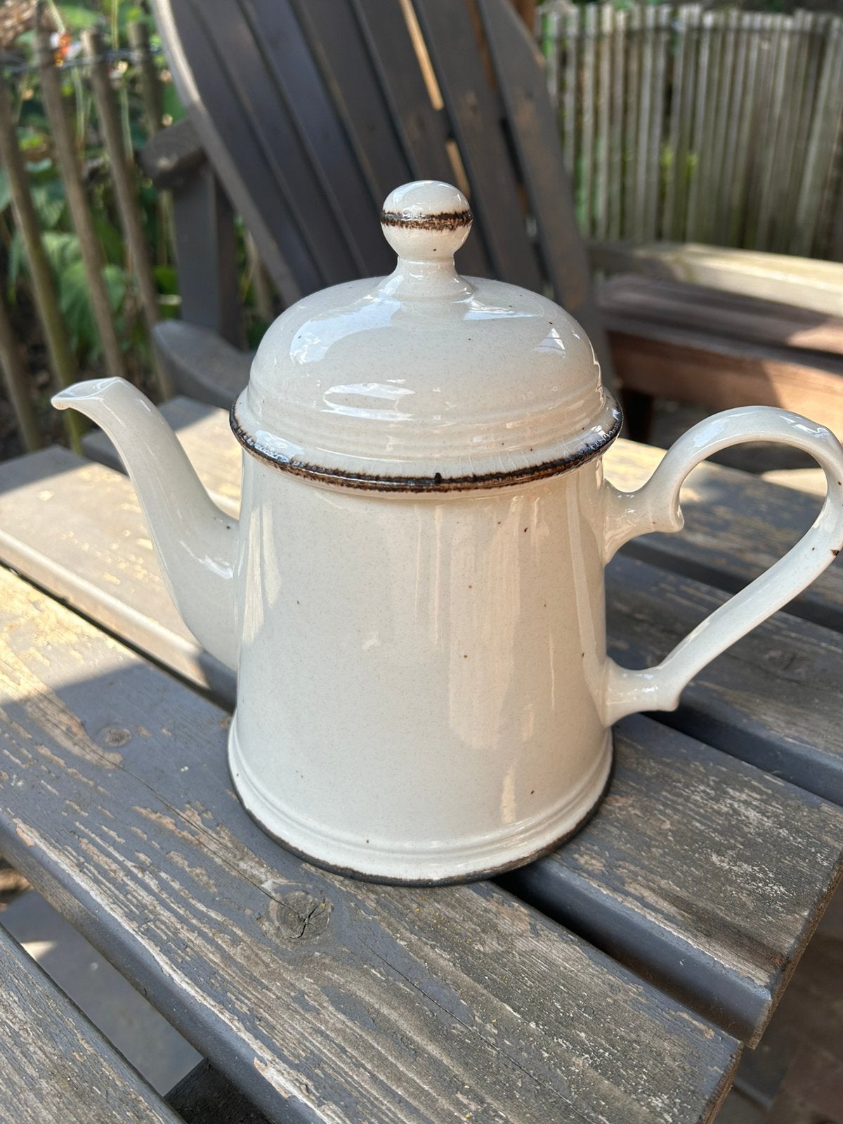 Theepot van keramiek merk Johnson Bros puntgaaf, Overige merken, Keramiek, Ophalen of Verzenden, Zo goed als nieuw