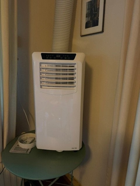Mobiele airco Tectro TP 2020, als nieuw en met toebehoren, Witgoed en Apparatuur, Ophalen, 2 snelheden, Zo goed als nieuw, Koelen en Ontvochtigen