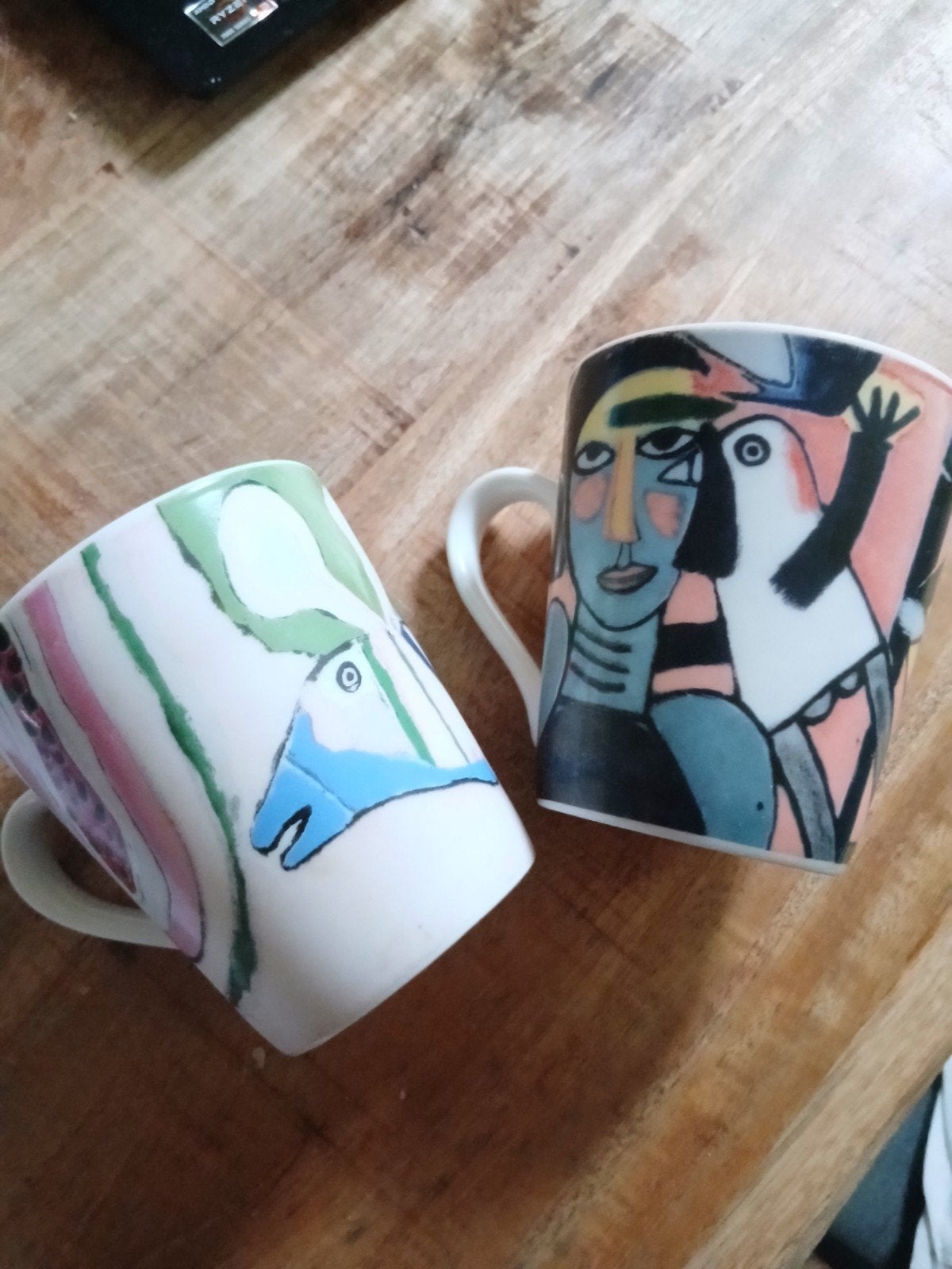 Corneille Mokken - Set van 2, Uniek Design, Keramiek, Ophalen of Verzenden, Zo goed als nieuw, Overige stijlen