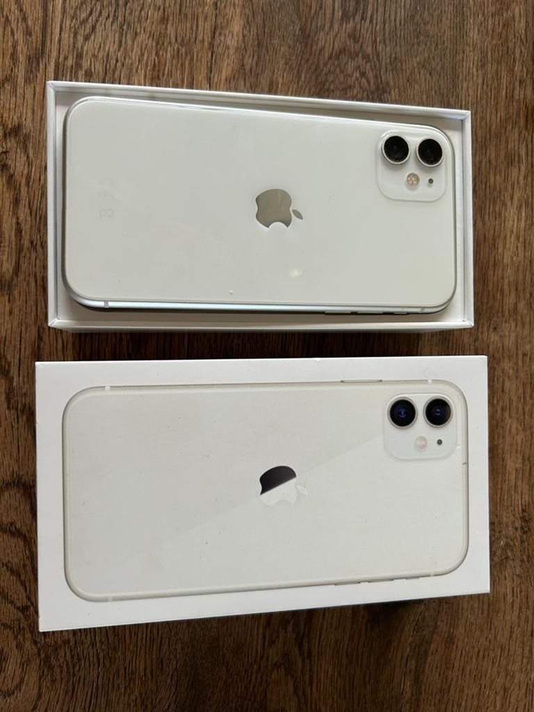 iPhone 11 64GB - Zeer goede staat, onbeschadigd scherm, Wit, Zo goed als nieuw, 64 GB, Zonder simlock