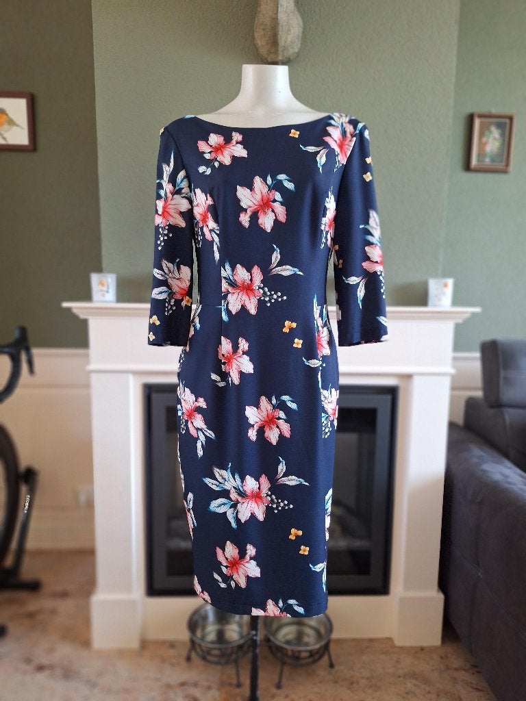 Nife jurk mt 42 gevoerd mooi rug detail, Kleding | Dames, Nife, Maat 42/44 (L), Zo goed als nieuw, Knielengte