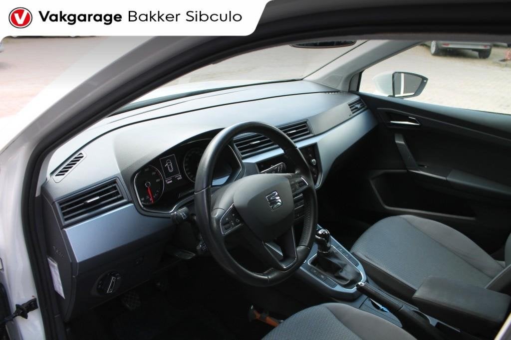 Seat ARONA 1.0 TSI STYLE BUSINESS INTENSE ADAPTIVE CRUISE CA, Auto's, Voorwielaandrijving, Parkeersensor, Gebruikt, 95 pk