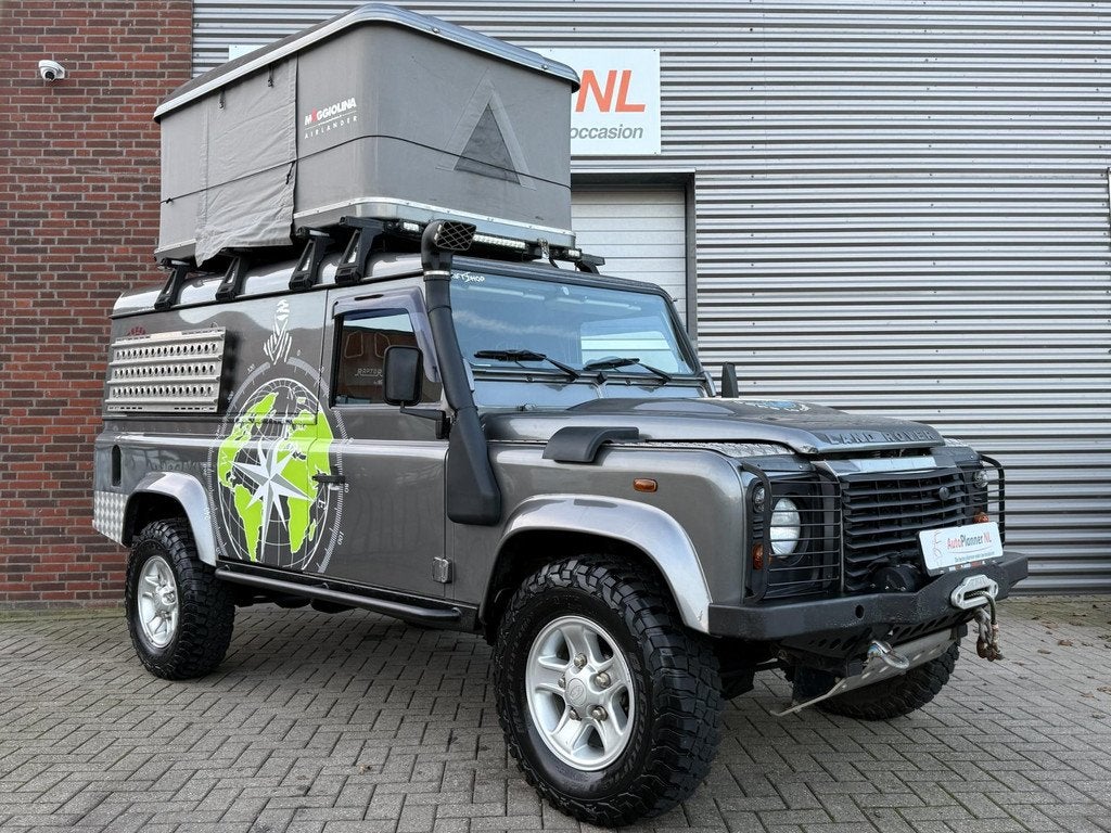 Land Rover Defender 2.4 Td4 110 E! Airco! Leder! Mini-Camper, Auto's, Land Rover, Gebruikt, Zwart, 4 cilinders, 122 pk
