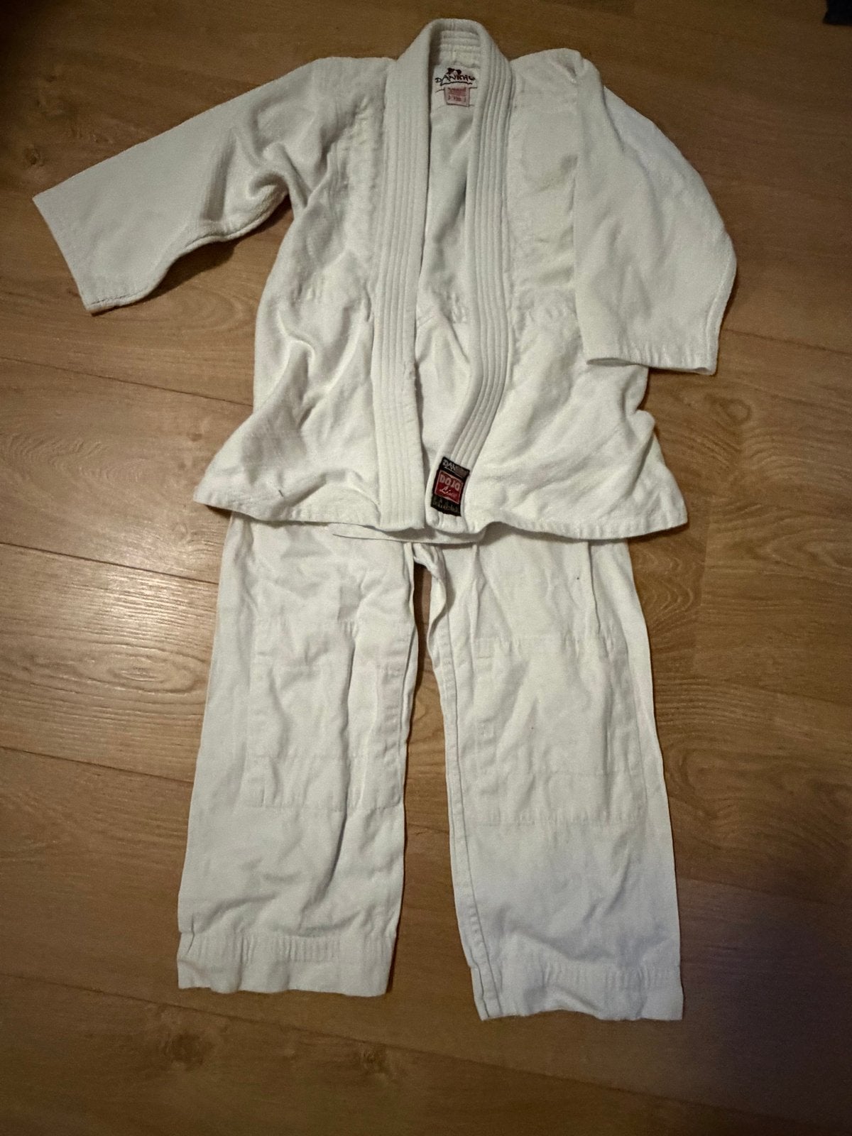 Judopak Danrho 130, Sport en Fitness, Vechtsporten en Zelfverdediging, Ophalen, Gebruikt, Judo, Vechtsportpak