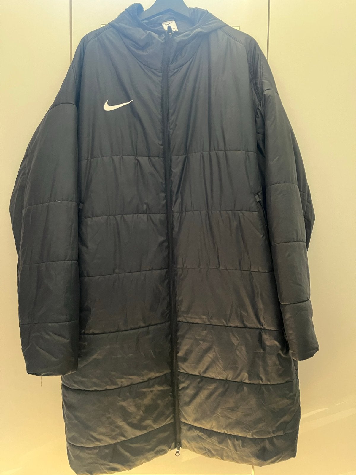 Nike donsjas - Zwart - Maat XL - Uitstekende staat, Kleding | Heren, Ophalen of Verzenden, Zo goed als nieuw, Maat 56/58 (XL)
