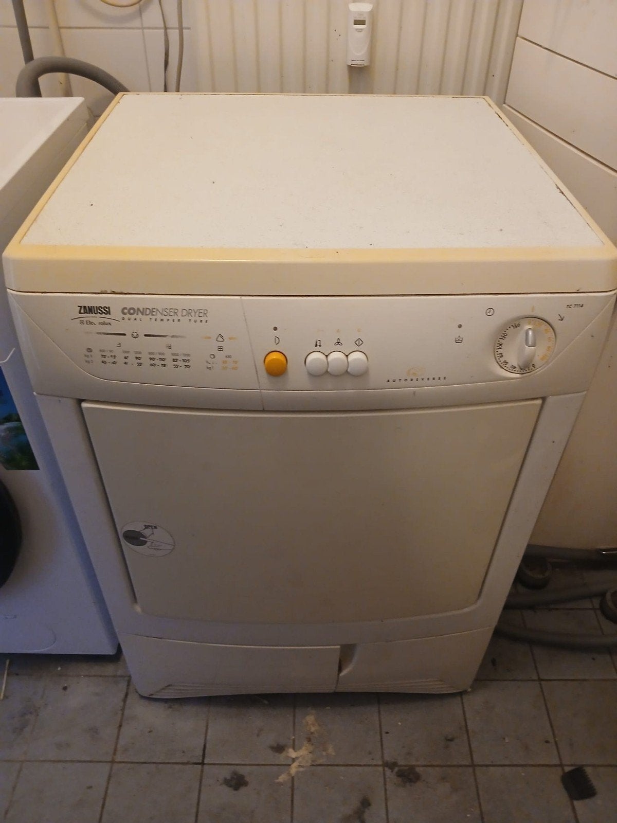 Zanussi Condensdroger - Betrouwbaar en Efficiënt, Ophalen, 6 tot 8 kg, Gebruikt, 85 tot 90 cm