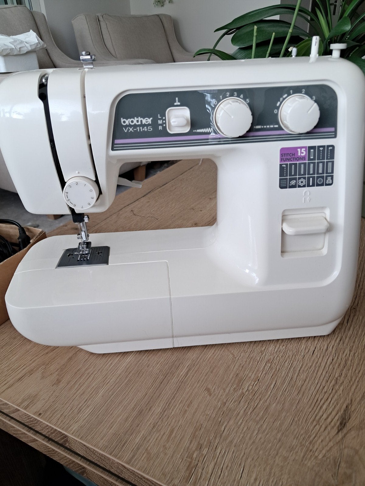 Brother VX-1145 Naaimachine met 15 Steekfuncties, Ophalen, Gebruikt, Naaimachine, Brother