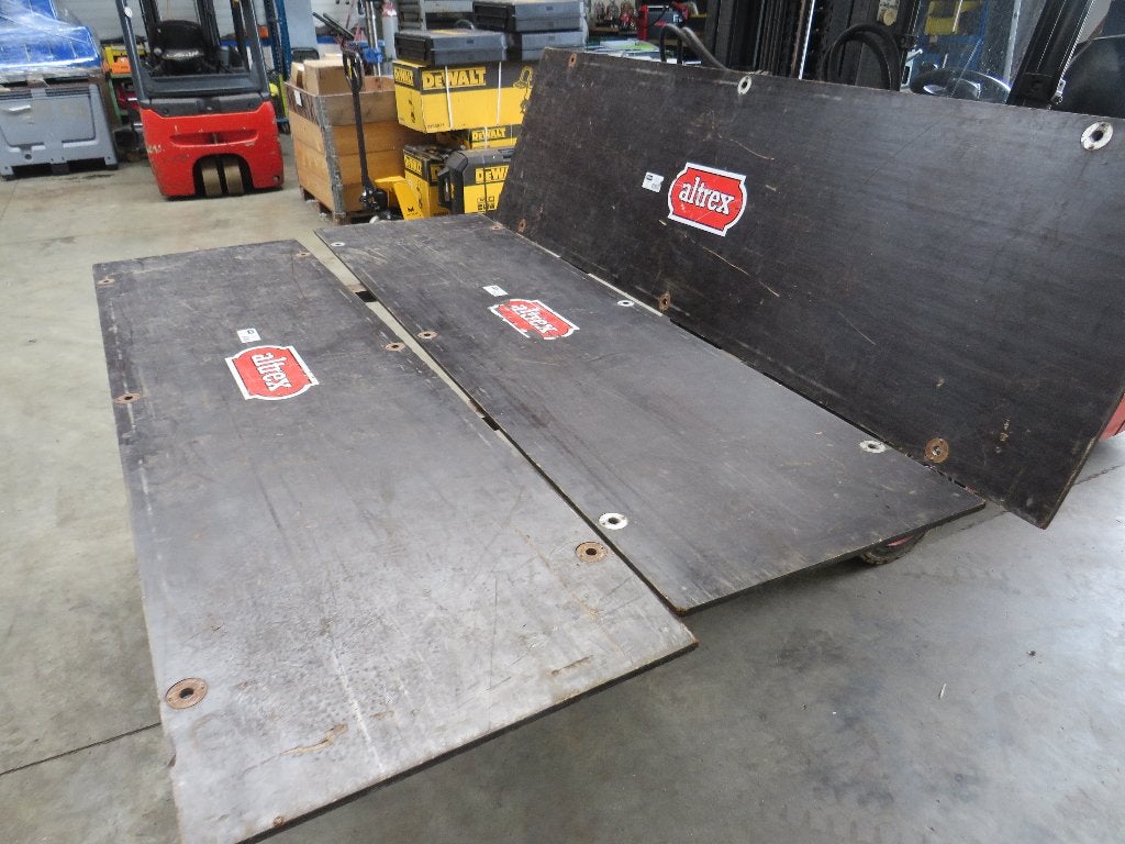 Altrex Vloer MTB 2.00 m - 331512  3 stuks op voorraad, Doe-het-zelf en Verbouw, Ophalen, Gebruikt, Altrex, Overige typen