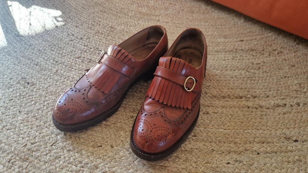 Bruine 'Santoni' leren gespschoenen met brogue details, Ophalen of Verzenden, Gespschoenen, Gedragen, Onbekend