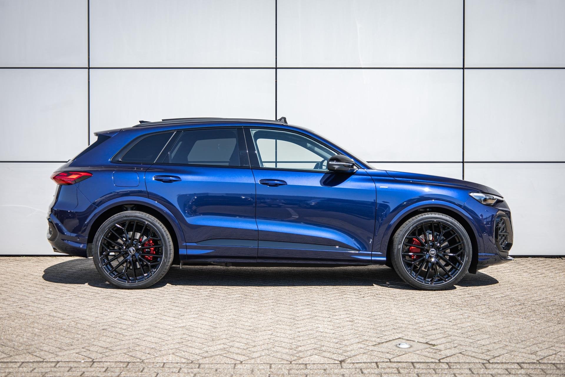 Audi Q5 2.0 TFSI e-hybrid quattro S Edition Competition | Te, Auto's, Audi, Automaat, 12 maanden, 4 cilinders, Plug-in hybride