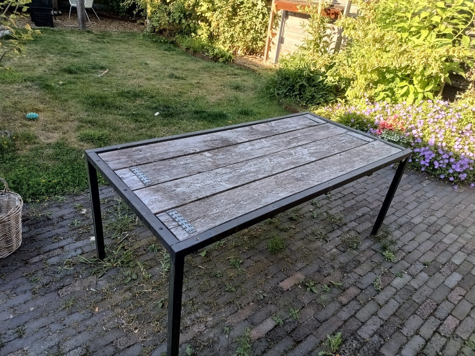 Metalen tafel met steigerhout blad - 90x180 cm, Tuin en Terras, Ophalen, Gebruikt, Rechthoekig, Hout
