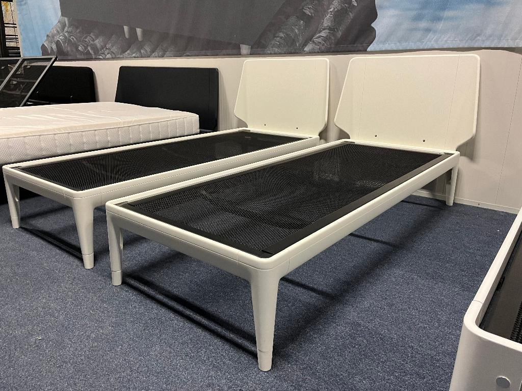 2x Auping Essential bedden (80x200cm)., Huis en Inrichting, Slaapkamer | Bedden, Ophalen, Eenpersoons, Auping Essential, Wit