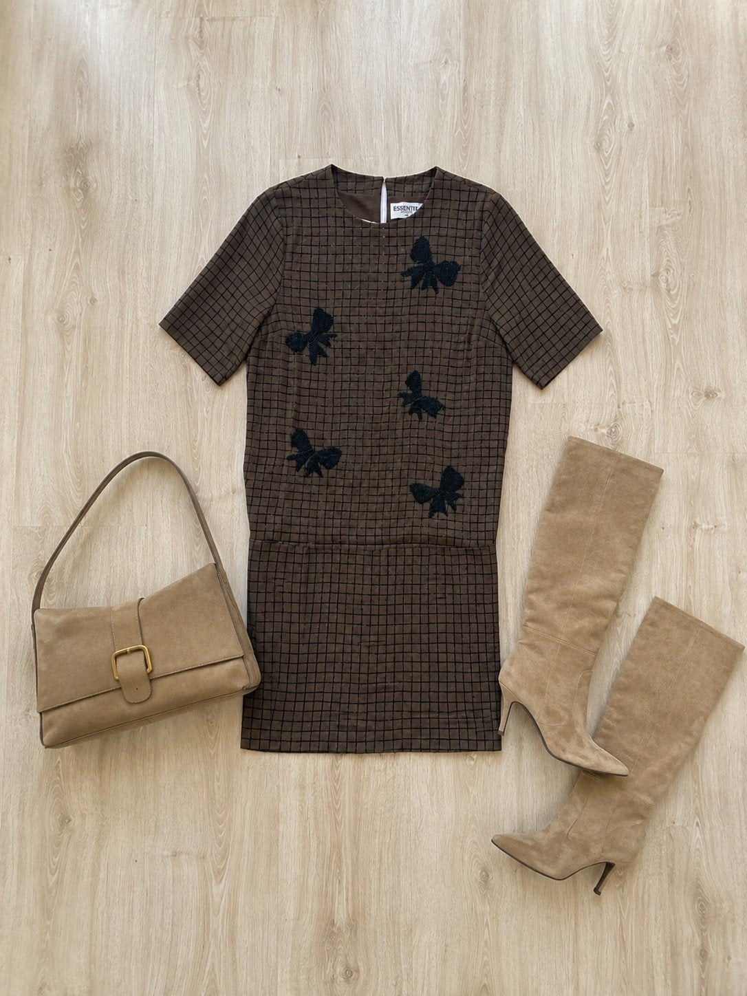Essentiel Antwerp Geruite Jurk Bow Maat 38, Kleding | Dames, Jurken, Maat 38/40 (M), Bruin, Verzenden, Gedragen