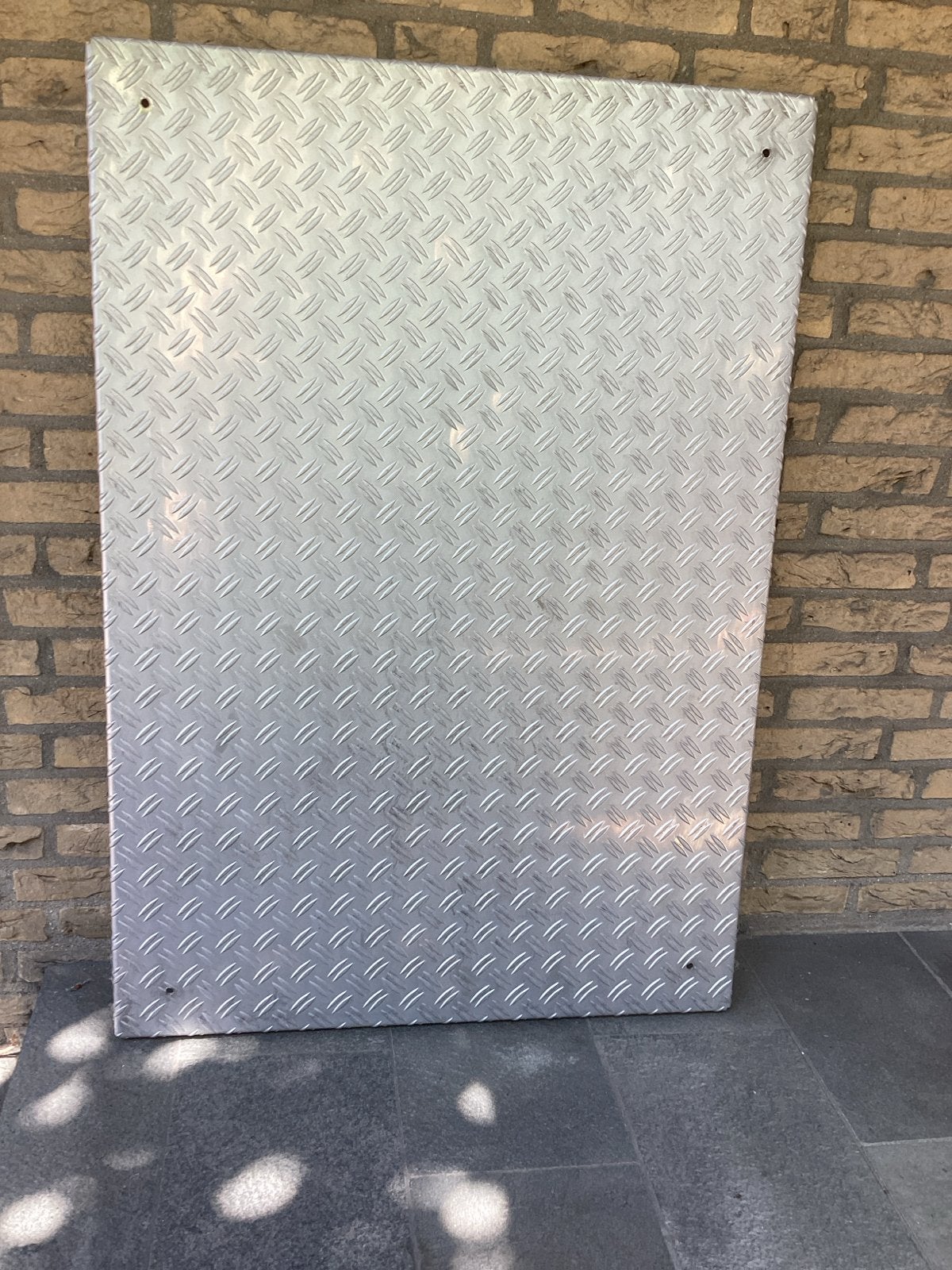 Aluminium tranenplaat 77x110 cm, omgeslagen rand 2 cm, Ophalen, Gebruikt, Aluminium
