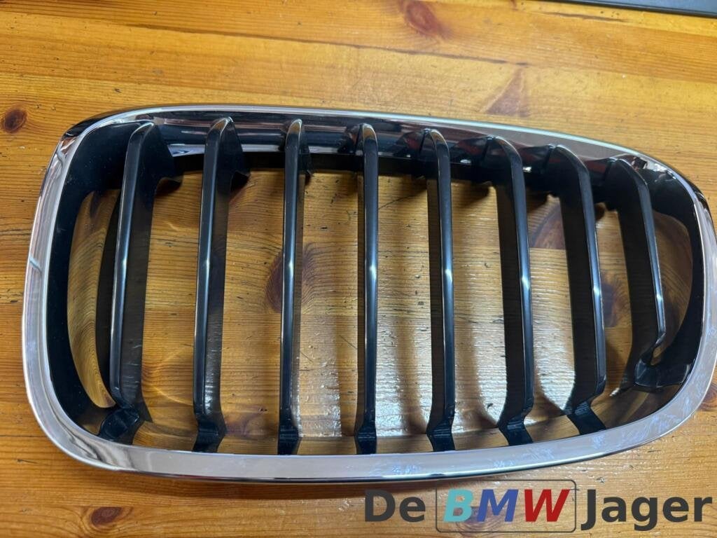 Grille links zwart chroom BMW 1-serie F20 F21 KM07-033-1L, Gebruikt, Ophalen of Verzenden, BMW, BMW