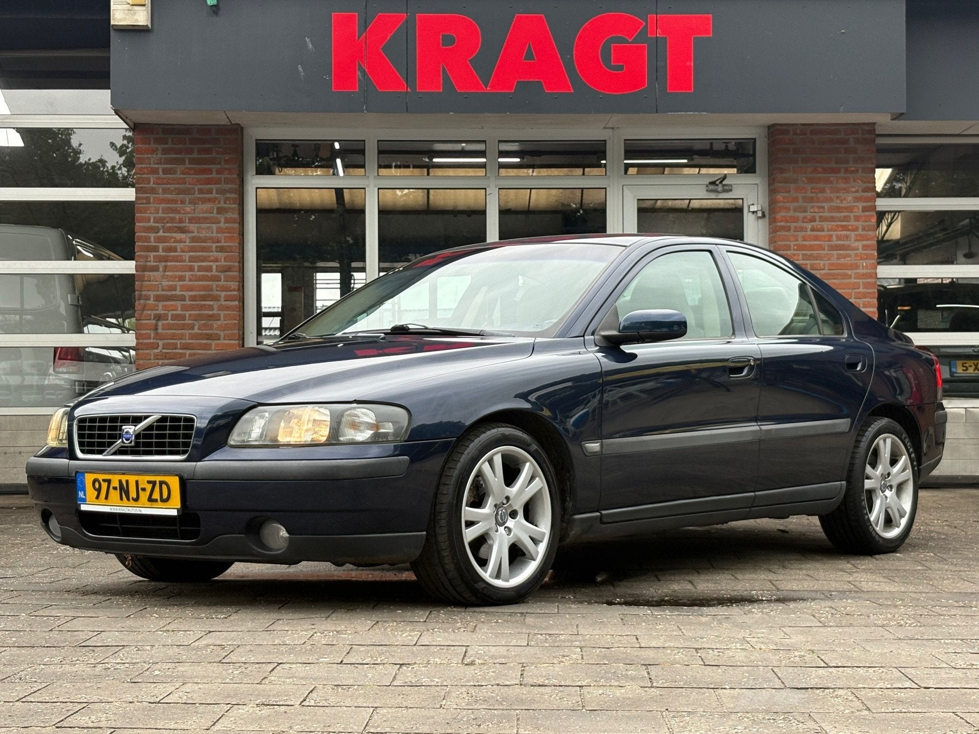 Volvo S60 2.4|NAP|clima|cruise|lederen bekleding|elektrische, Auto's, Volvo, Voorwielaandrijving, 1442 kg, Gebruikt, Beige