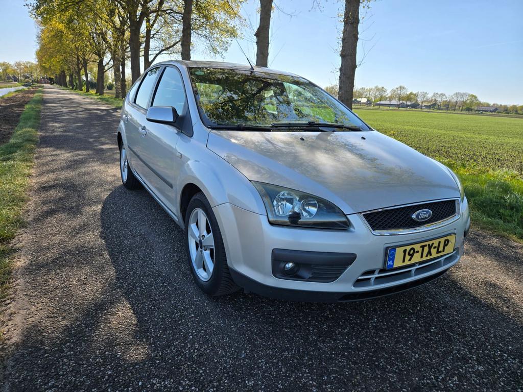 Ford Focus 1.6 85KW 5D 2007 Grijs nieuwe apk!, Auto's, Ford, Bedrijf, Focus, ABS, Airbags, Airconditioning, Boordcomputer, Centrale vergrendeling