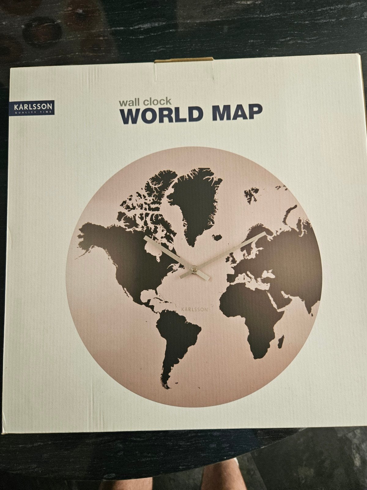 Karlsson Wandklok World Map - Nieuw in doos, Huis en Inrichting, Ophalen, Wandklok, Werkt op batterijen, Nieuw
