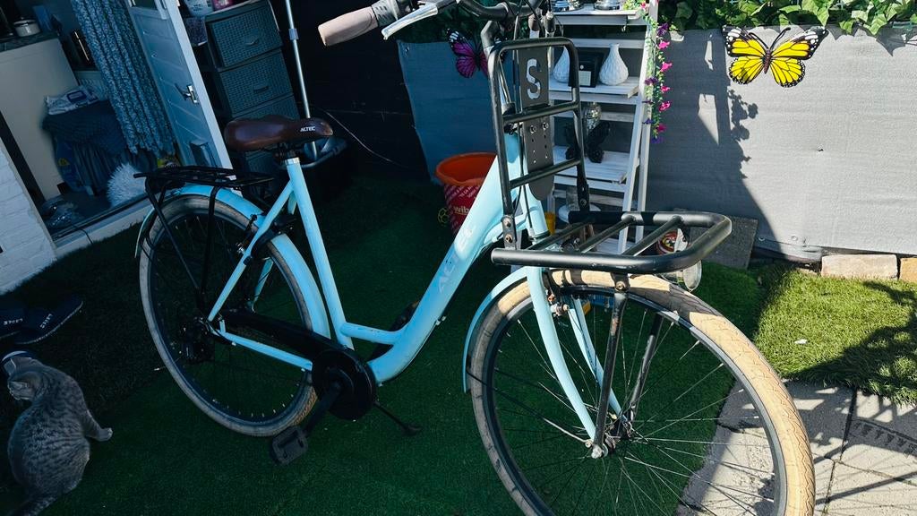 Altec merk 28 inch fiets, Fietsen en Brommers, Fietsen | Dames | Moederfietsen, Ophalen of Verzenden, Zo goed als nieuw, Overige merken