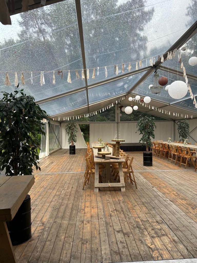 Bruiloft decoratie, slingers, schilderezel, borden/pijlen, Verzenden, Zo goed als nieuw, Versiering, Geboorte of Huwelijk
