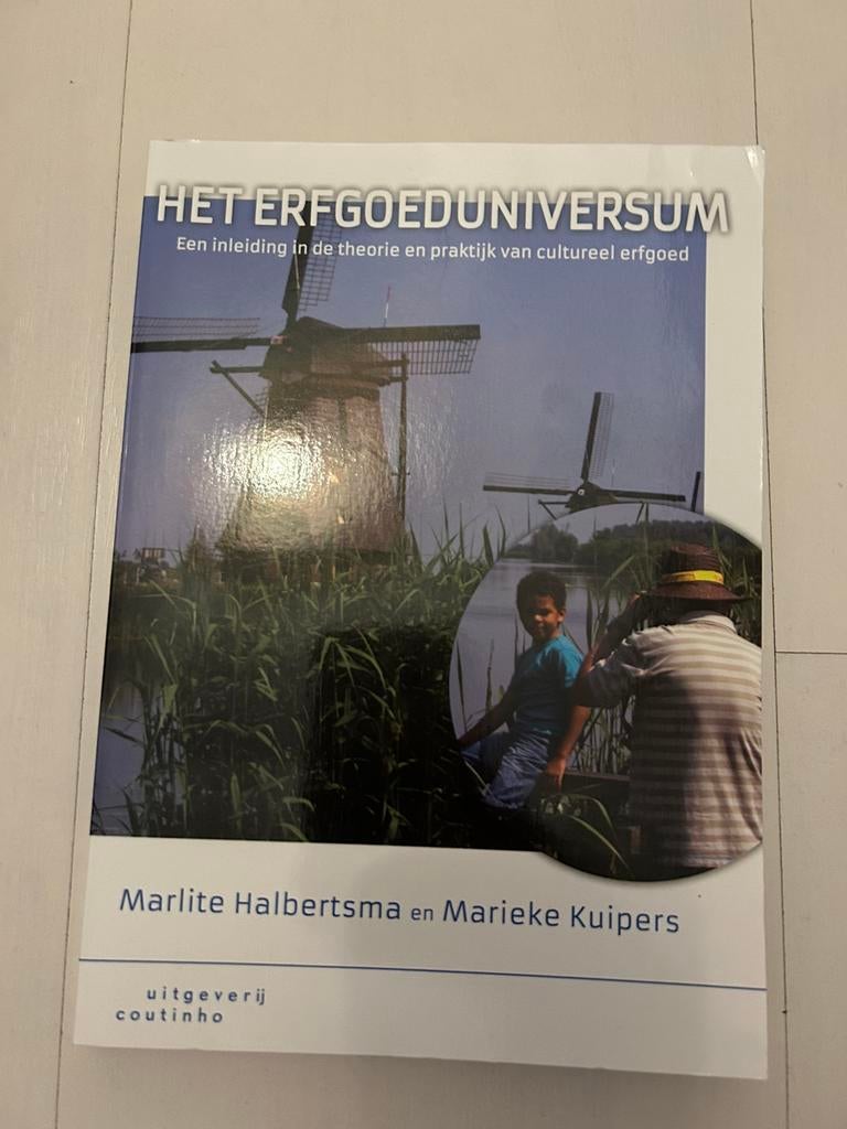 Het erfgoeduniversum, Ophalen of Verzenden, Zo goed als nieuw, Marlite Halbertsma; Marieke Kuipers