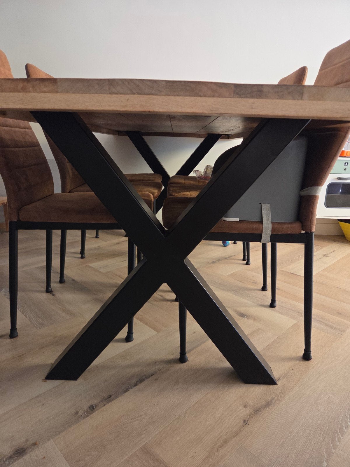 Robuuste mango houten eettafel, zwarte kruispoot 180x90cm, Huis en Inrichting, Tafels | Eettafels, 50 tot 100 cm, Zo goed als nieuw