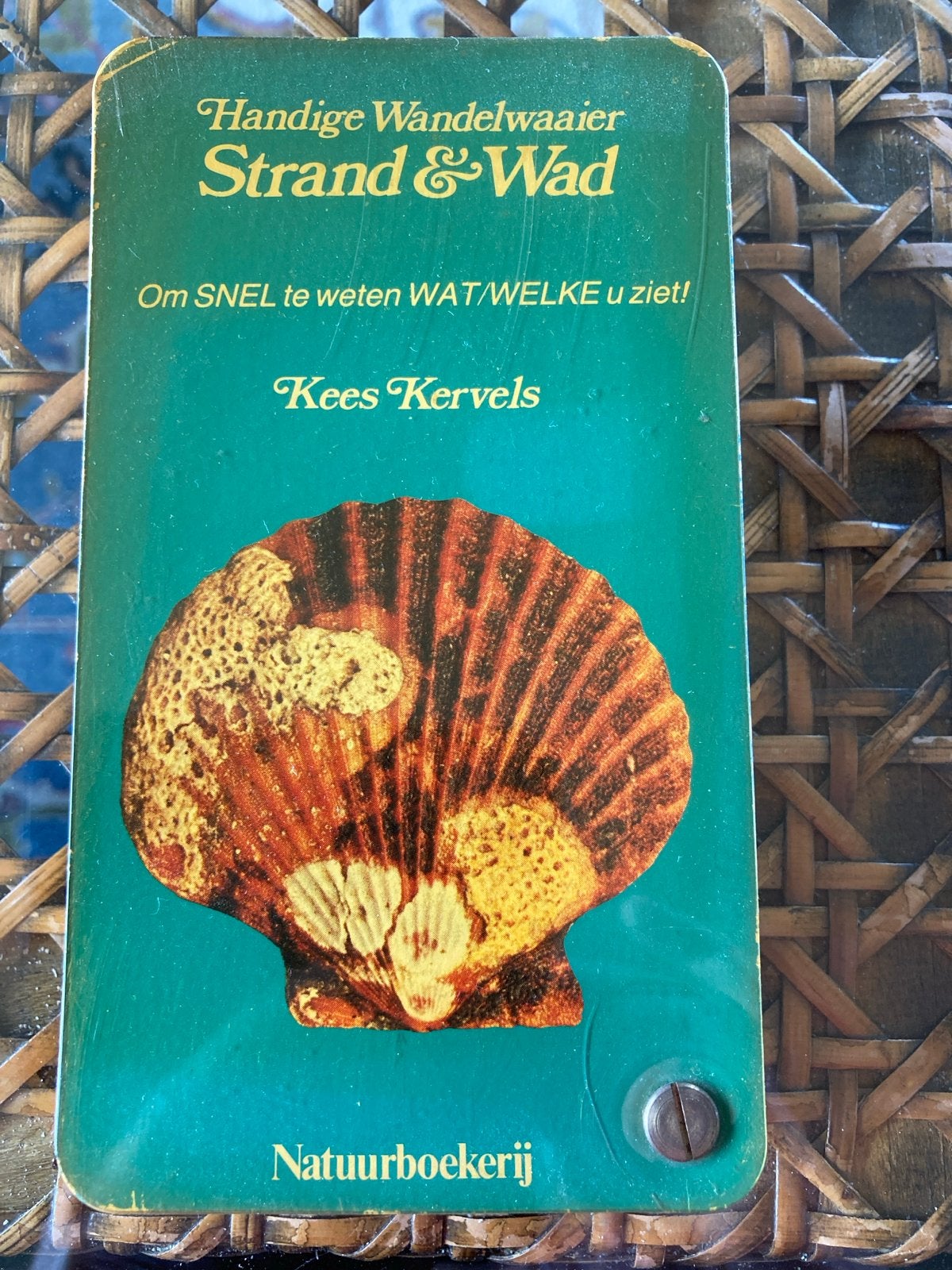 Handige Wandelwaaier Strand & Wad - Kees Kervels, Boeken, Ophalen of Verzenden, Zo goed als nieuw, Natuur algemeen