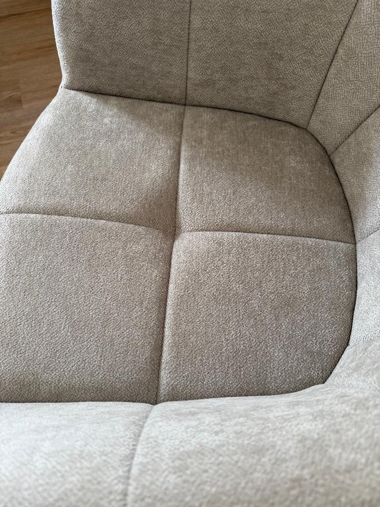 Foto 19 van Nieuwe Deens ovale eettafels met draaibare eetkamerstoelen