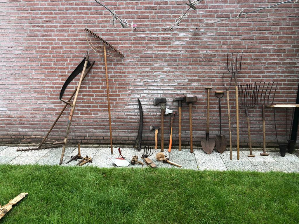 (Ouderwets) TUIN GEREEDSCHAP / BOERDERIJ GEREEDSCHAP, Ophalen