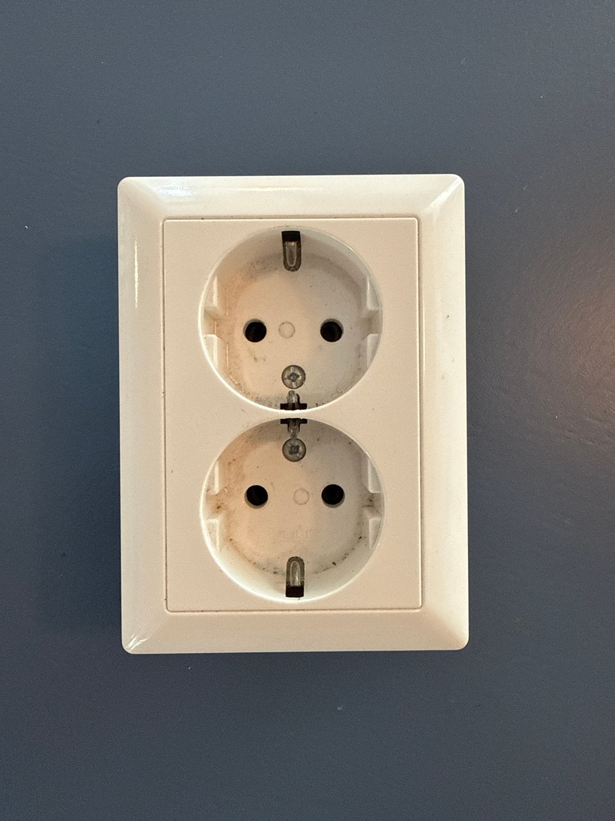 Nieuw Jung opbouw stopcontact - Ongebruikt, Doe-het-zelf en Verbouw, Elektra en Kabels, Ophalen, Nieuw, Jung, Stopcontact