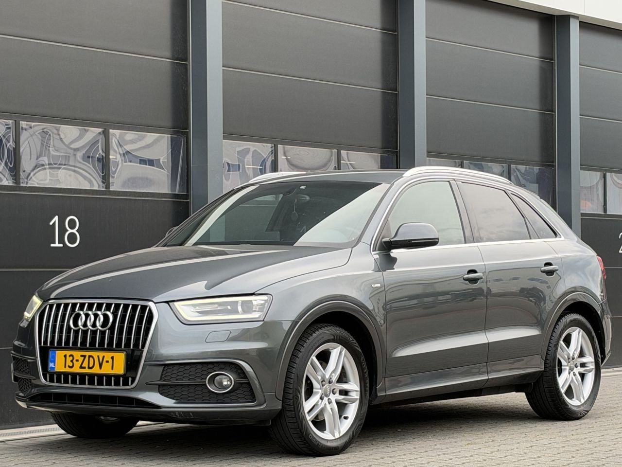 Audi Q3 2.0 TDI S-Line Clima Navi Pdc (bj 2012), Auto's, Voorwielaandrijving, 1800 kg, Bedrijf, 19 km/l
