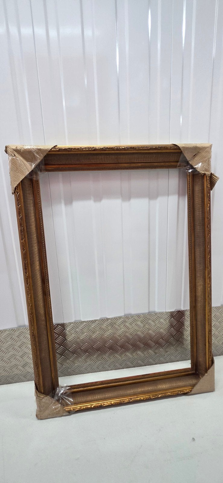 Grote gouden schilderijlijst 76x106 cm, Huis en Inrichting, Woonaccessoires | Lijsten, Gebruikt, Schilderijlijst, Hangend, Ophalen of Verzenden
