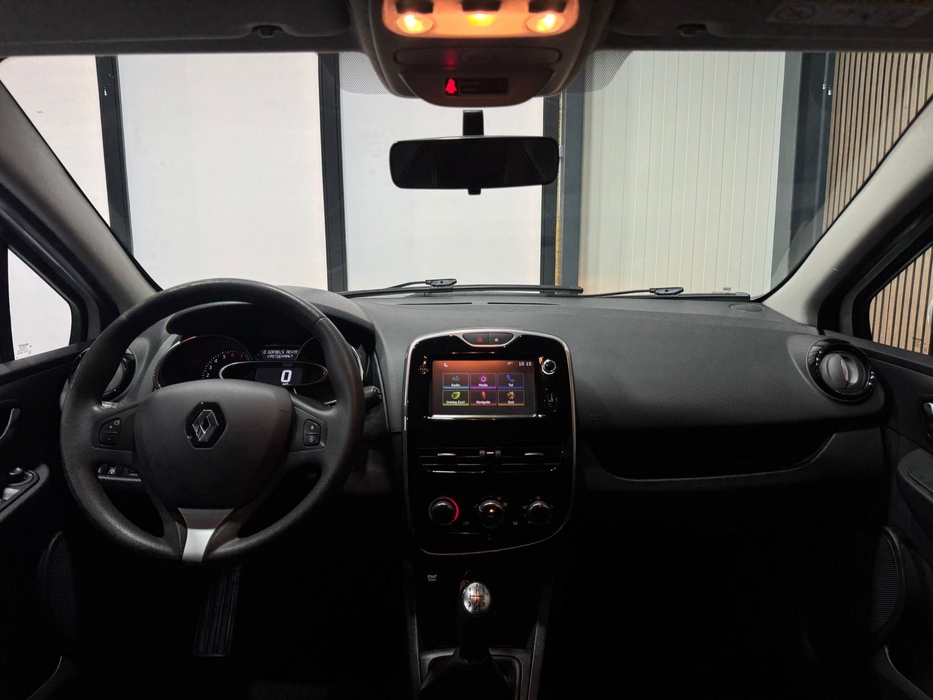 Renault Clio 0.9 TCe Expression / NL Auto / Cruise Control /, Dealer onderhouden, Origineel Nederlands, Bedrijf, Handgeschakeld