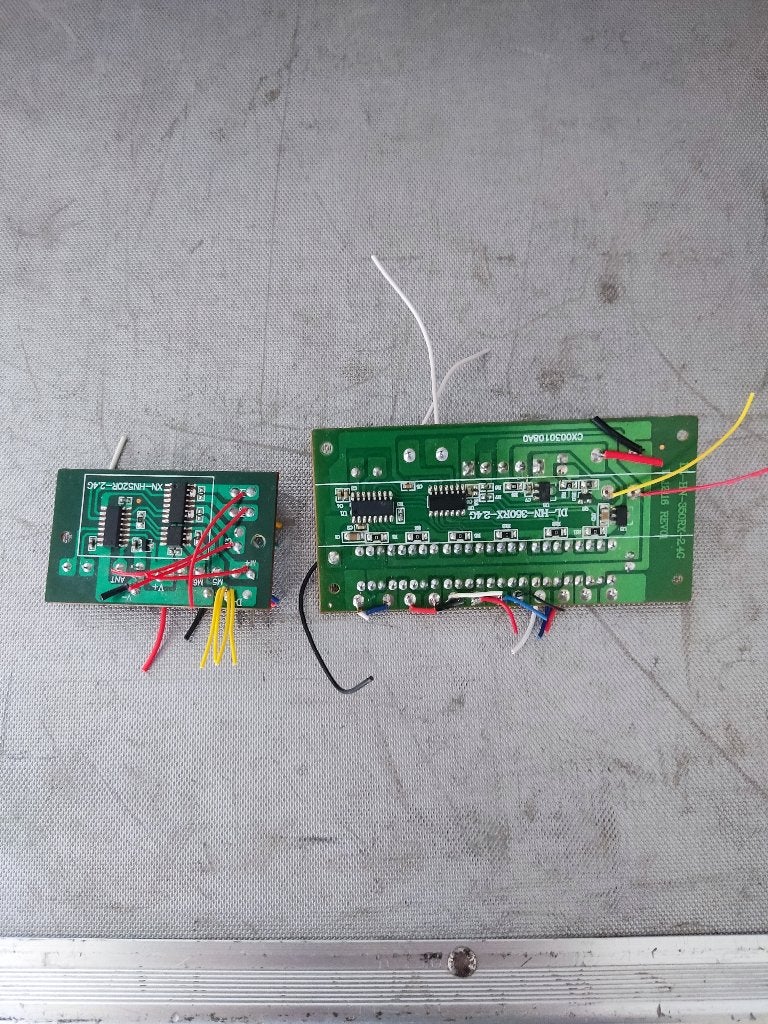 Rc ontvanger 2,4 hz, Elektro, Gebruikt, Schaal 1:14, Ophalen of Verzenden