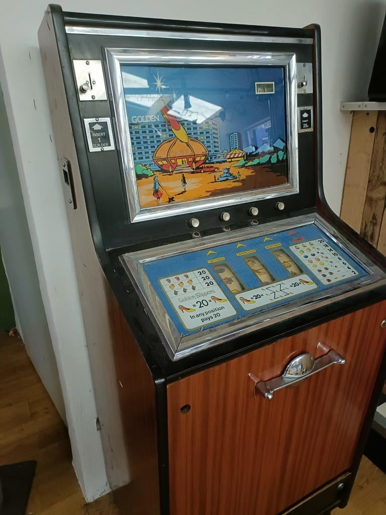Vintage Golden Slipper Gokkast - NATO Brunssum, Verzamelen, Automaten | Gokkasten en Fruitautomaten, Euro, Ophalen, Gebruikt