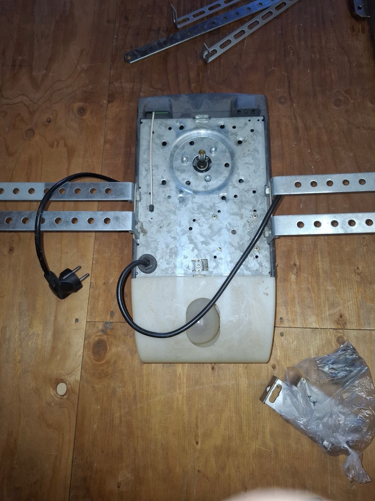 Te koop electrische garage deur motor merk novo ferm, Gebruikt, Garagedeur, Ophalen of Verzenden, 120 cm of meer