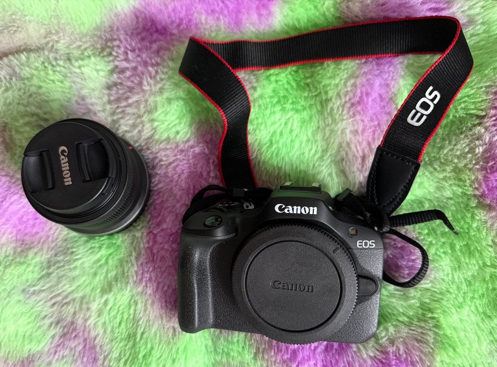 Canon EOS R100 18-45mm IS STM + 256GB SD, Audio, Tv en Foto, Fotocamera's Digitaal, Canon, Beeldstabilisatie, Ophalen of Verzenden
