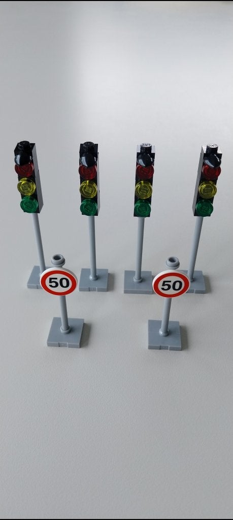 Lego city: 4 verkeerslichten en 2 verkeersborden (Nieuw!), City, Lego, Nieuw, Ophalen of Verzenden
